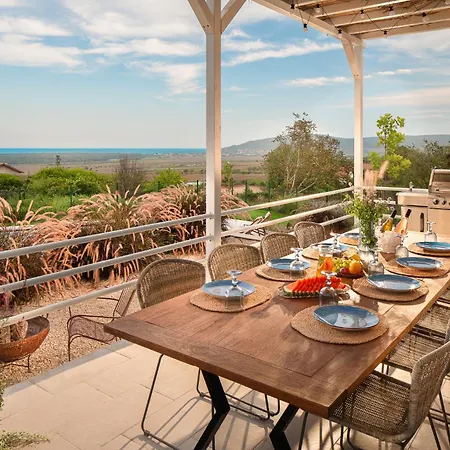 فيلة Aura Boutique Escape With Heated Pool Near Albena *