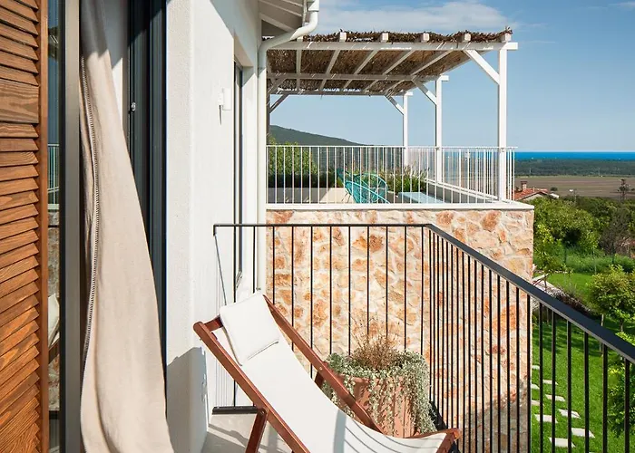 Aura Heated Pool&jacuzzi Near Albena