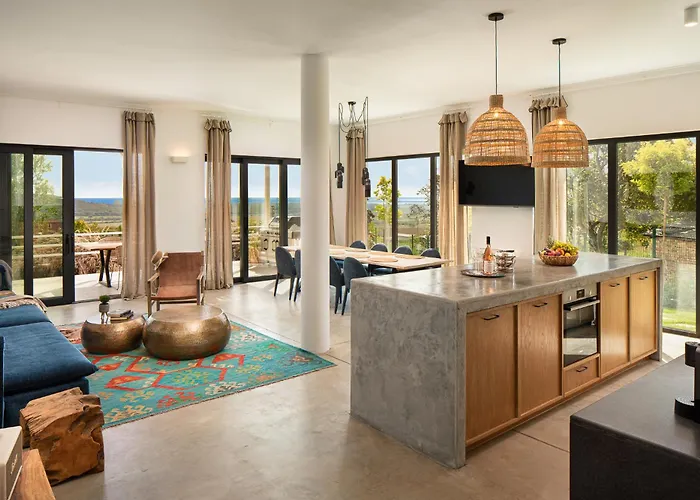 Aura Heated Pool&jacuzzi Near Albena *